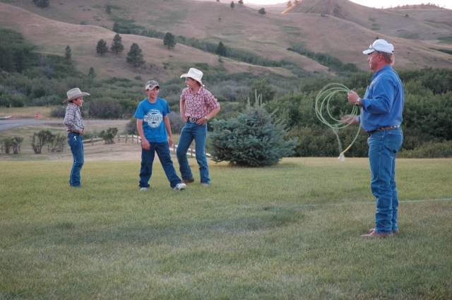 The Kallenberger family practices for the next rodeo.